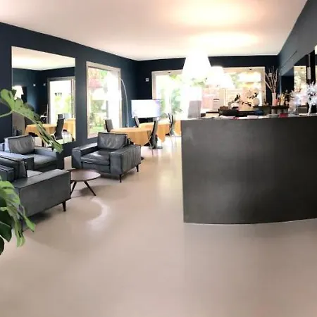 ホテル Regina 3*