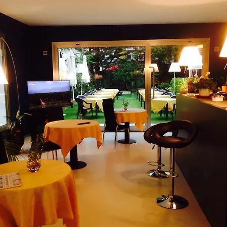 Regina 3* Riva del Garda